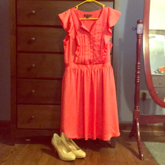 Banana Republic Dresses & Skirts - Coral banana republic dress size 4